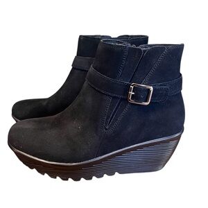 NWT • Skechers Parallel Day Date Ankle Boot